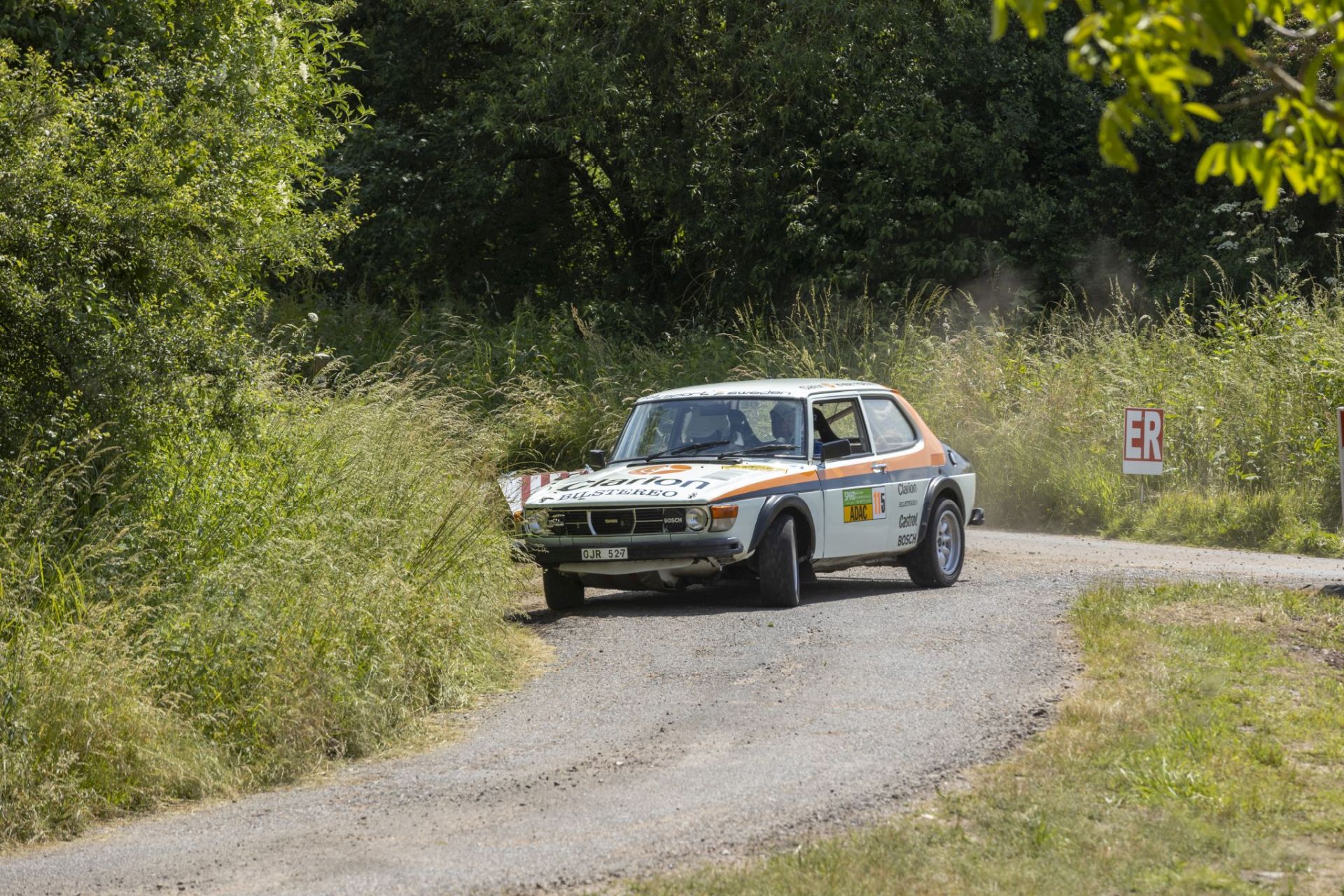 3B9A9042