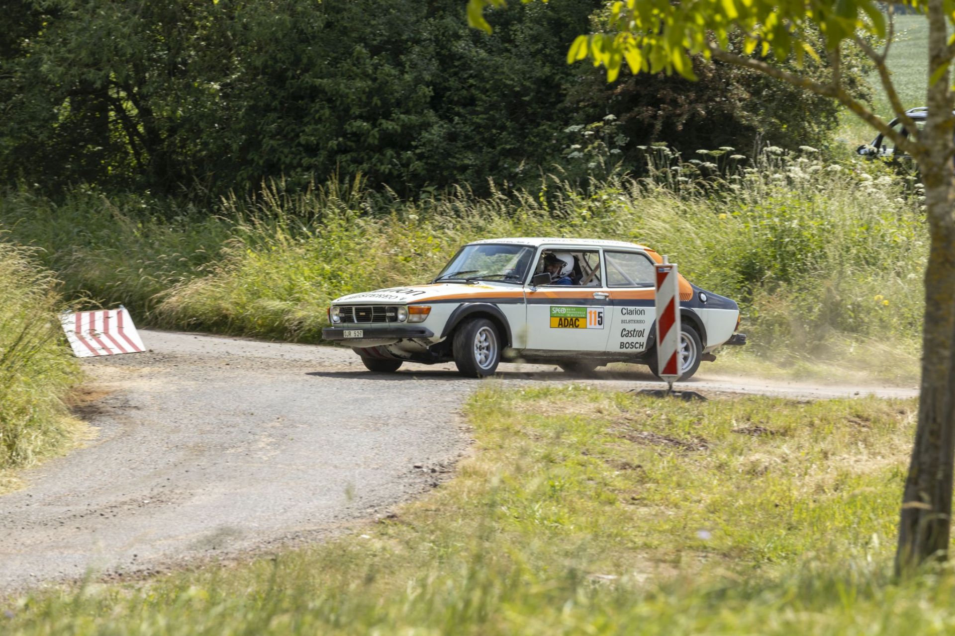 3B9A9232