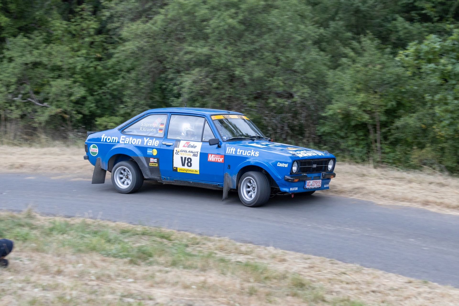 3B9A1904