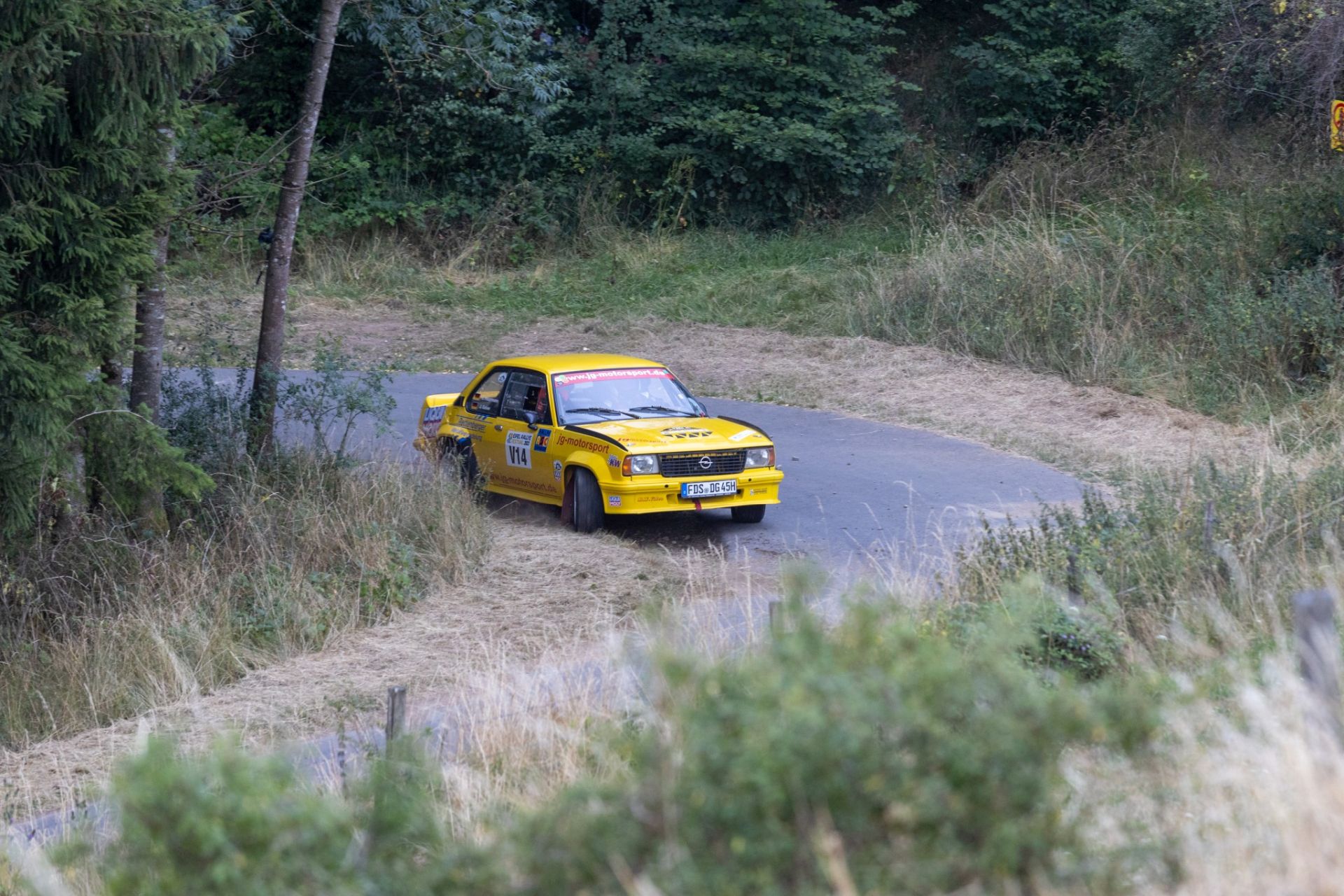 3B9A1972
