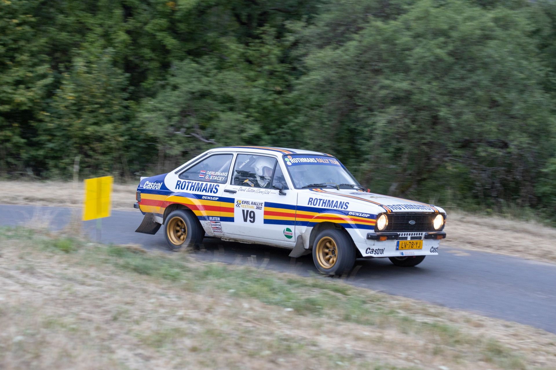 3B9A1992
