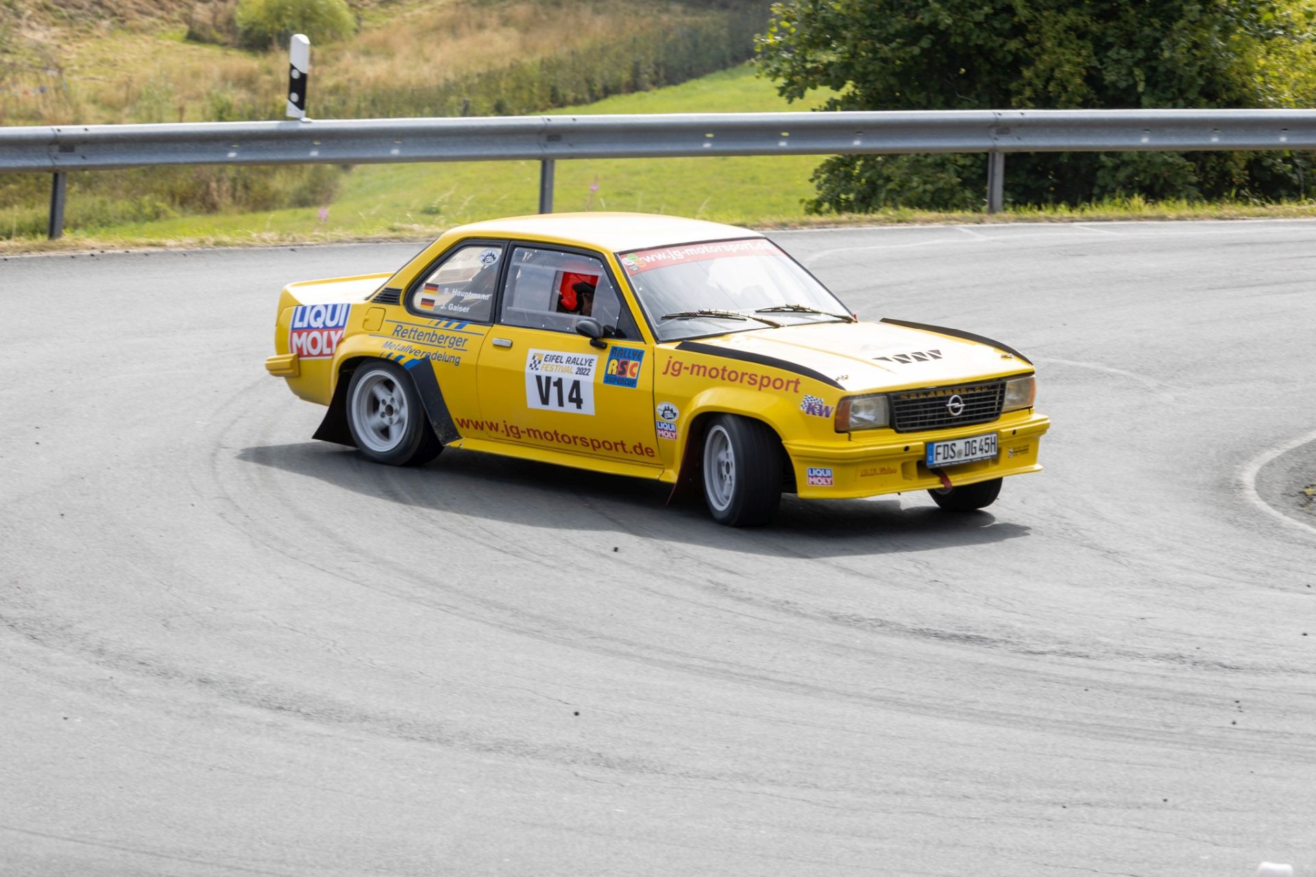 3B9A3948