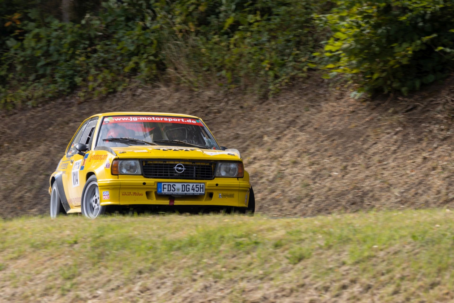 3B9A3959