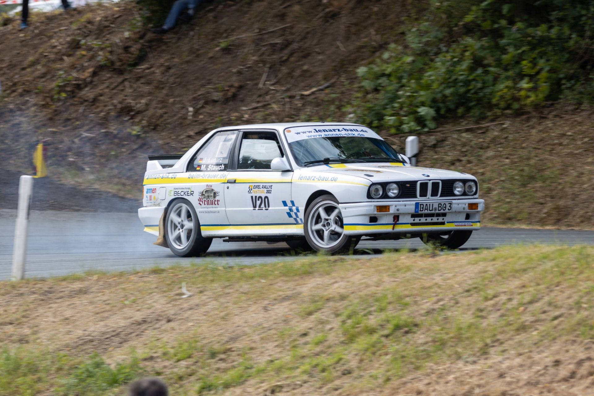 3B9A4130