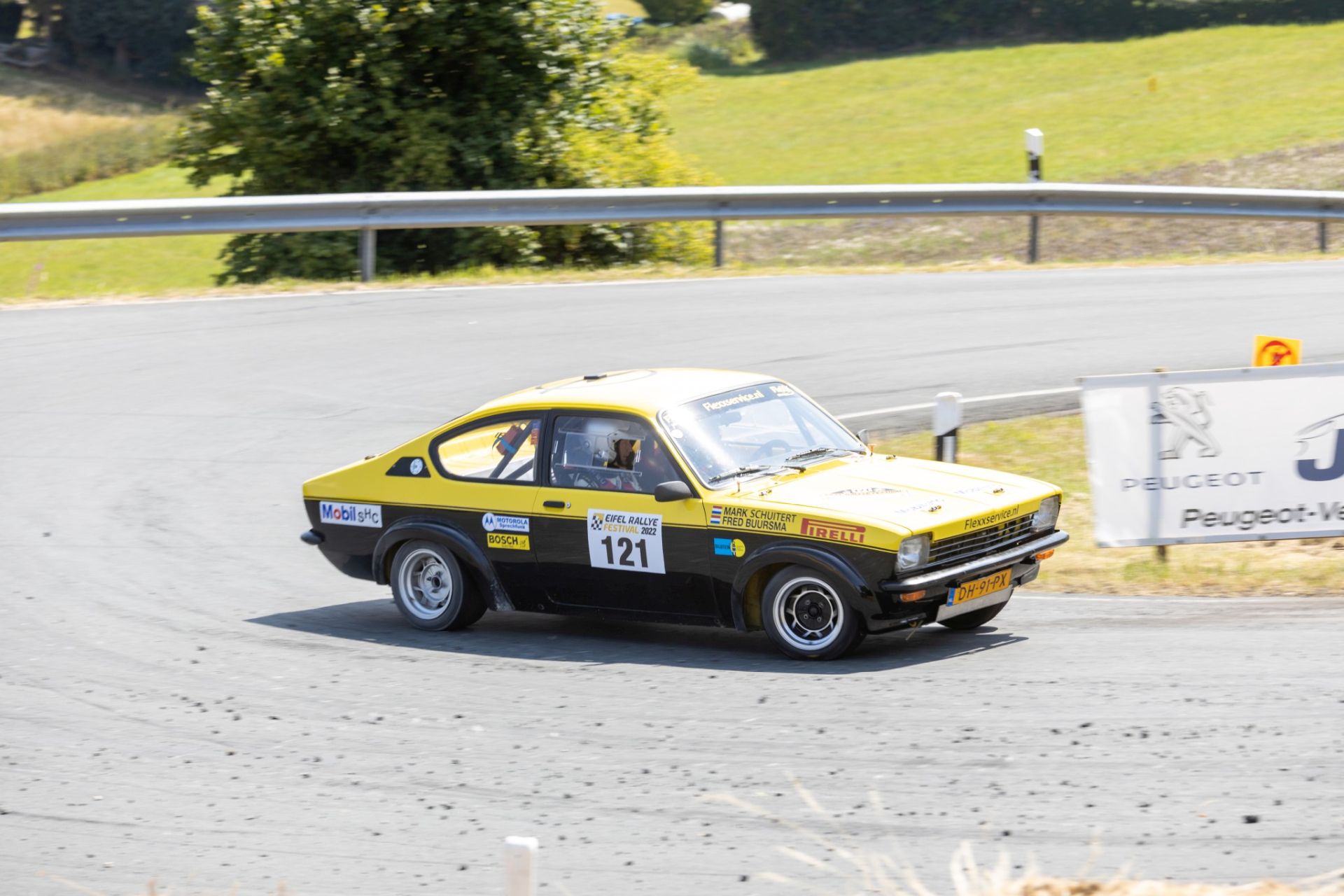3B9A5912