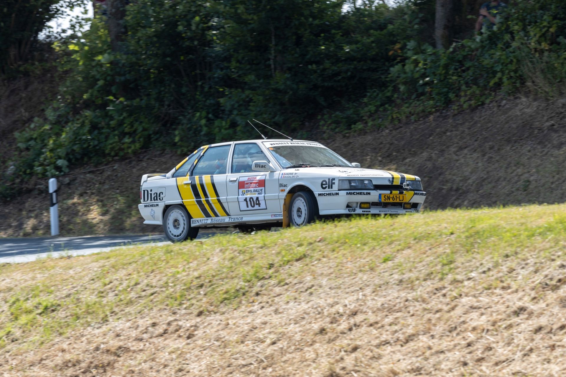 3B9A5970