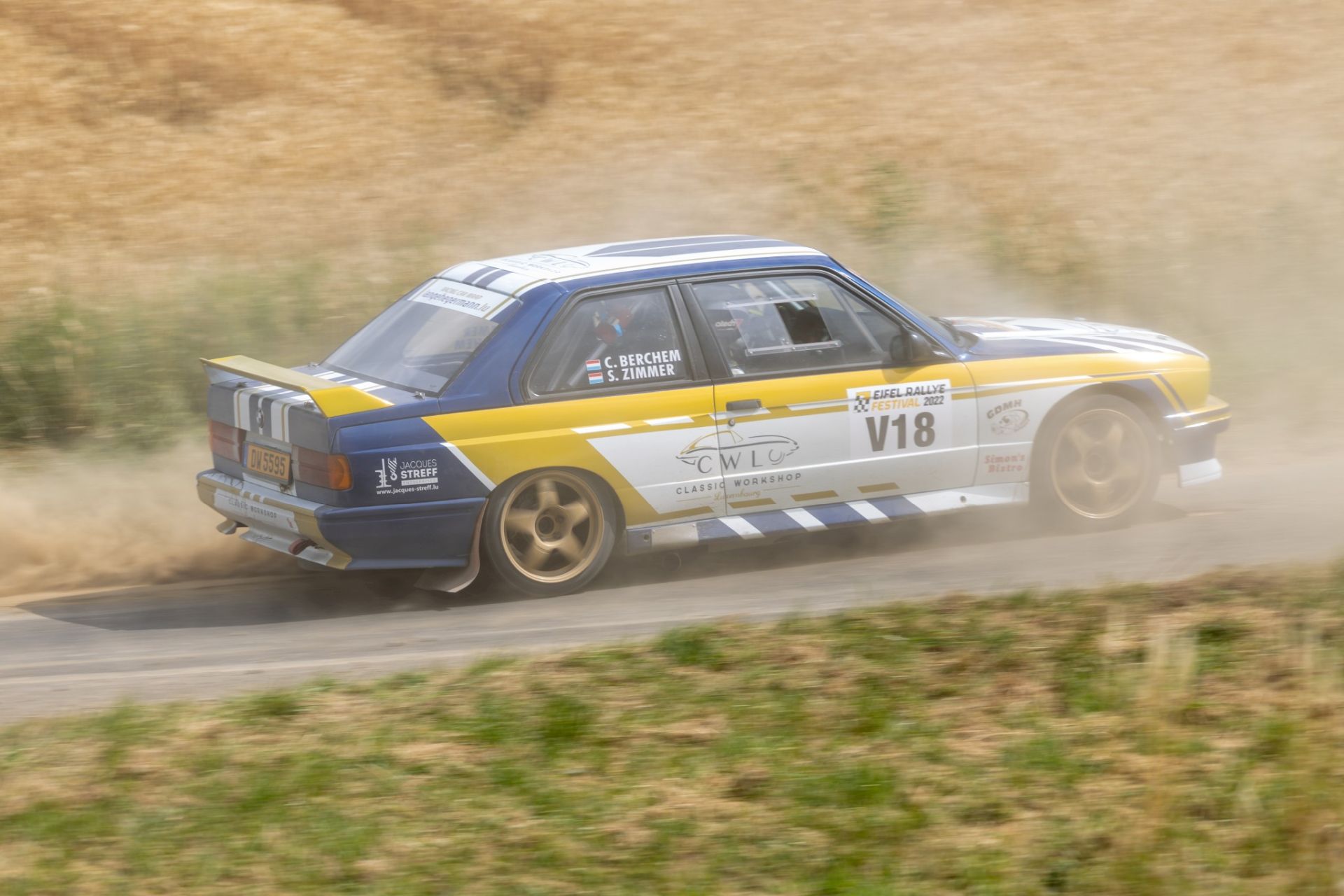 3B9A6808