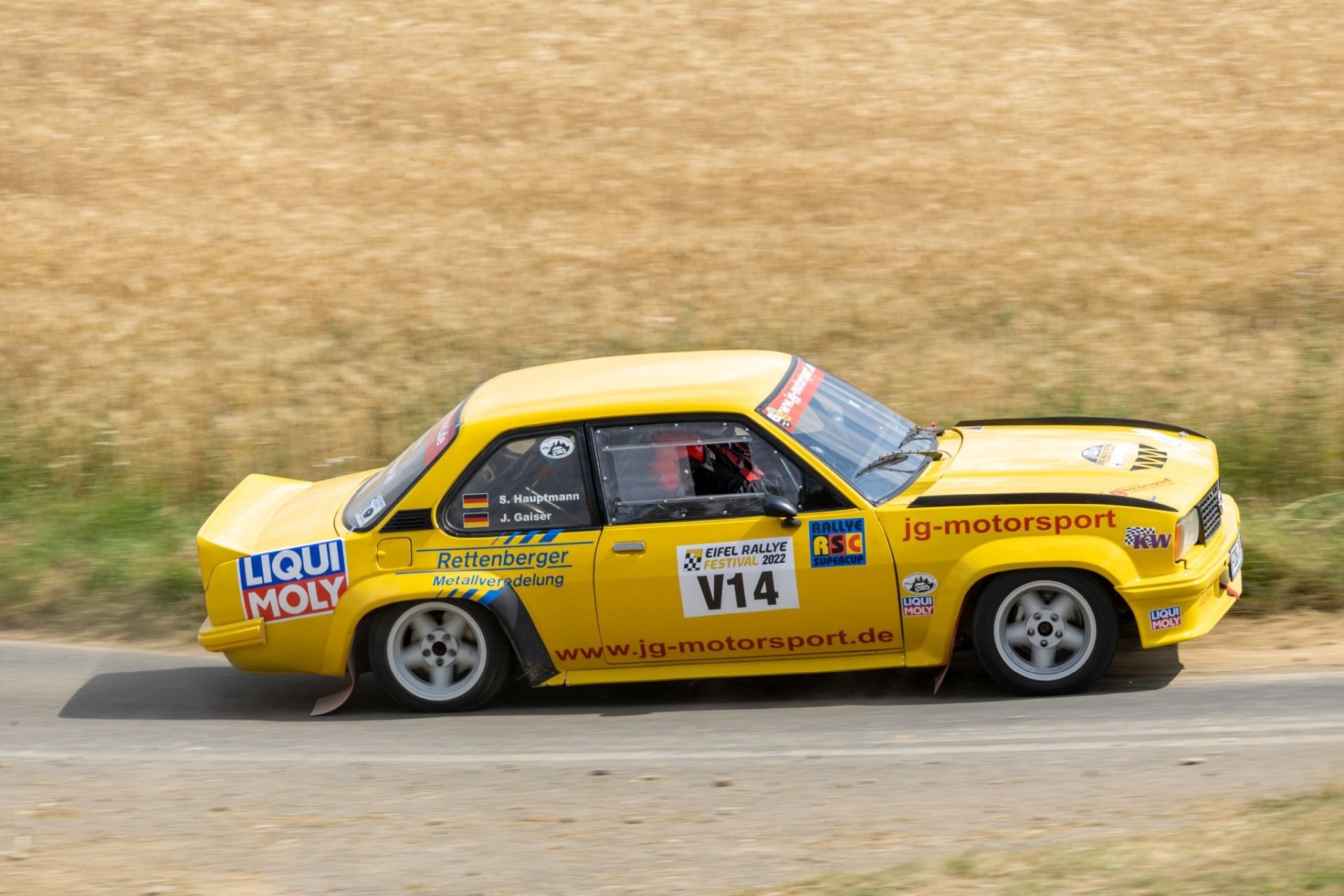 3B9A6823