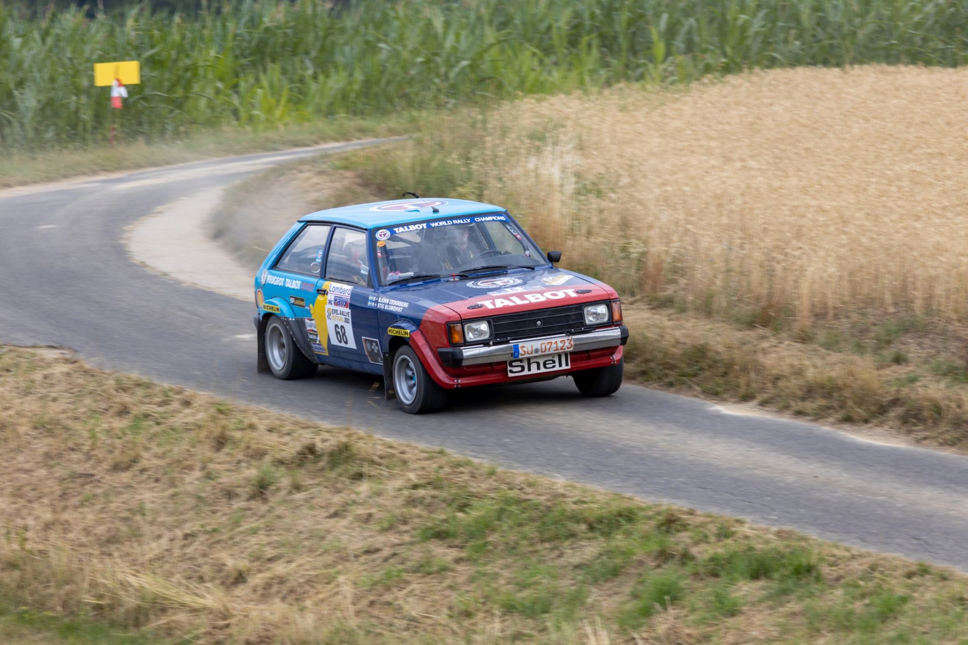 3B9A7933