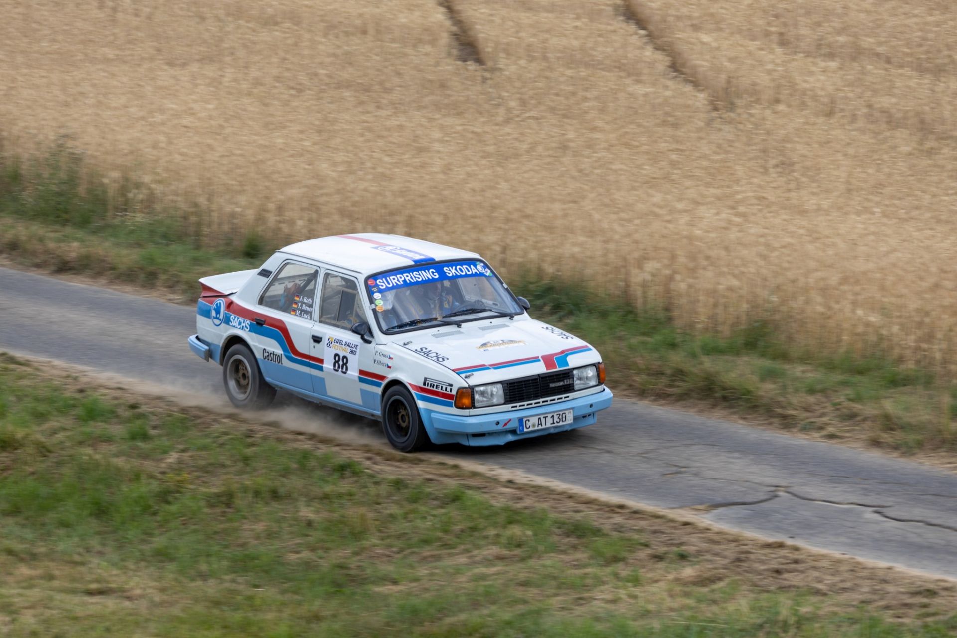 3B9A8141